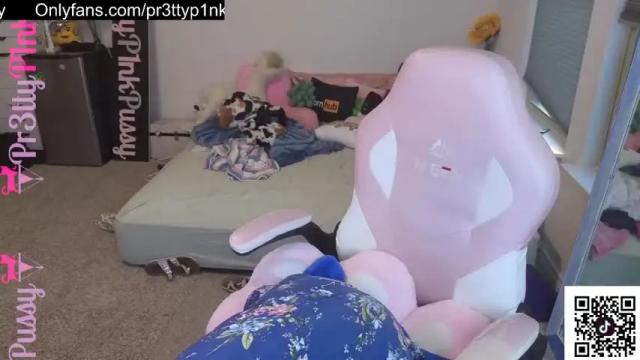 Image 7 of pr3ttyp1nkpussy Stream on Chaturbate on 1 month ago