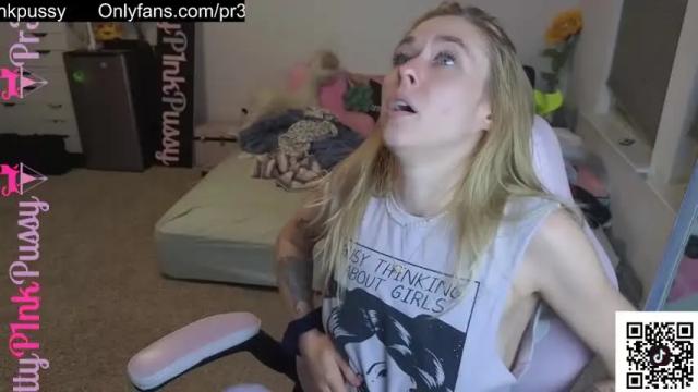 Image 2 of pr3ttyp1nkpussy Stream on Chaturbate on 1 month ago