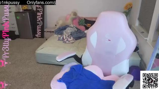 Image 8 of pr3ttyp1nkpussy Stream on Chaturbate on 1 month ago