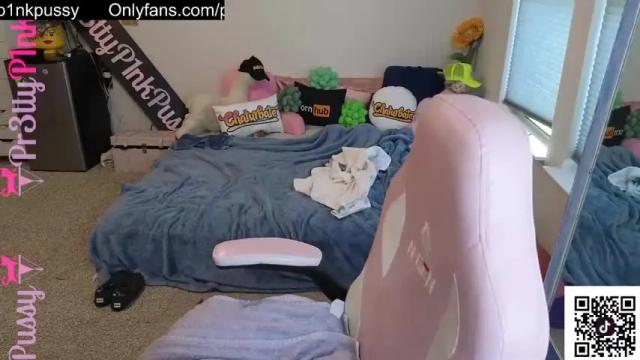 Image 10 of pr3ttyp1nkpussy Stream on Chaturbate on 19 days ago