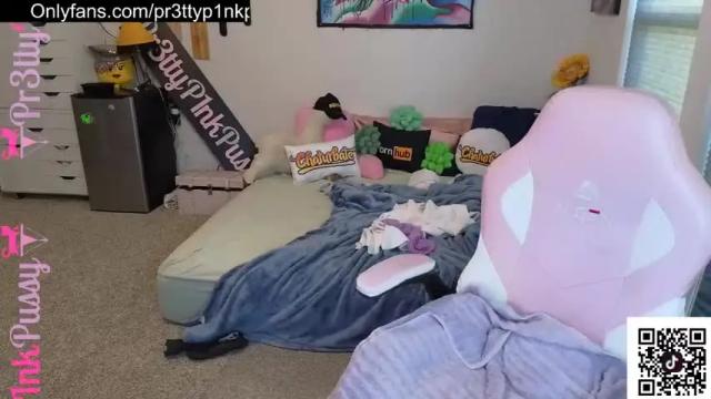 Image 12 of pr3ttyp1nkpussy Stream on Chaturbate on 13 days ago