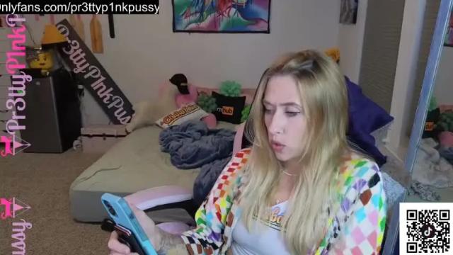 Image 10 of pr3ttyp1nkpussy Stream on Chaturbate on 4 months ago