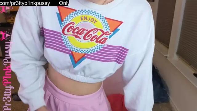 Image 2 of pr3ttyp1nkpussy Stream on Chaturbate on 3 months ago