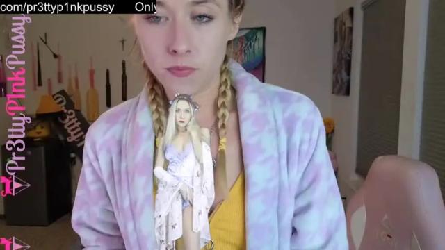 Image 3 of pr3ttyp1nkpussy Stream on Chaturbate on 3 months ago