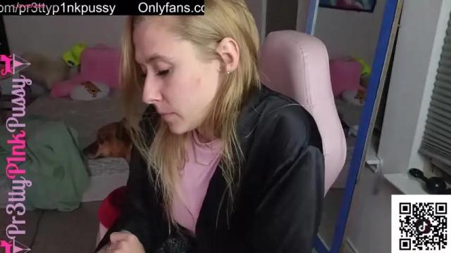 Image 2 of pr3ttyp1nkpussy Stream on Chaturbate on 1 month ago
