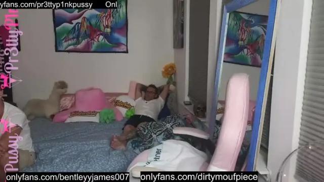 Image 8 of pr3ttyp1nkpussy Stream on Chaturbate on 1 month ago