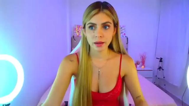 Thumbnail 3, pradaluciana's Stream at Chaturbate, 13 months ago