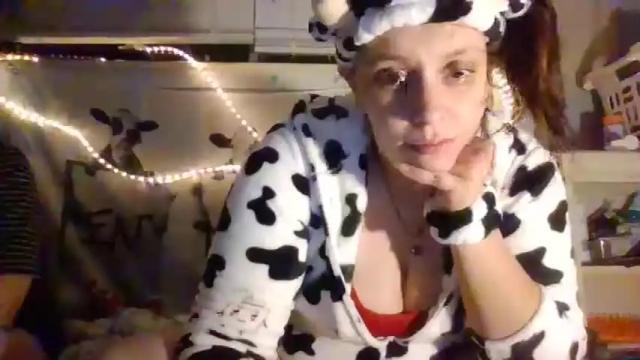 Image 3 of praisebetopussy Stream on Chaturbate on 18 months ago