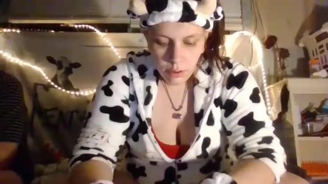Image 4 of praisebetopussy Stream on Chaturbate on 18 months ago