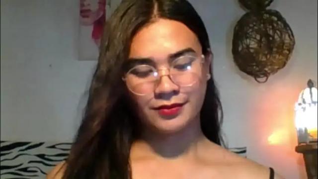 Image 8 of prakniknak_indika Stream on Chaturbate on 18 months ago