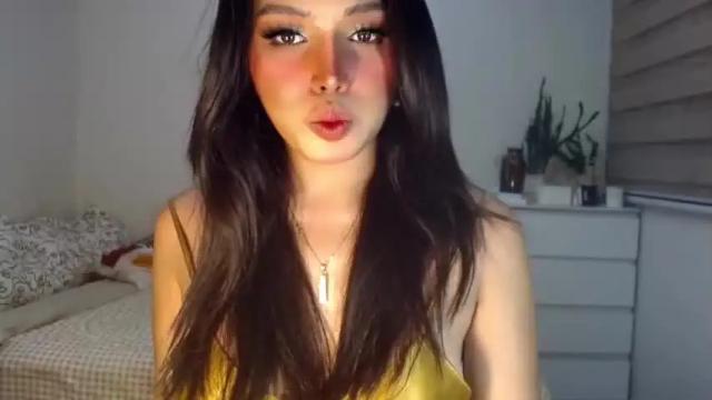 Image 4 of precious_amber69 Stream on Chaturbate on 16 months ago