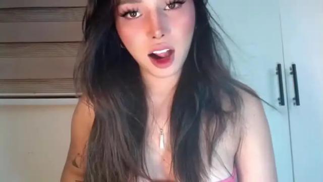 Image 6 of precious_amber69 Stream on Chaturbate on 13 months ago