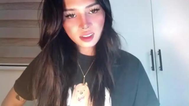 Image 6 of precious_amber69 Stream on Chaturbate on 13 months ago