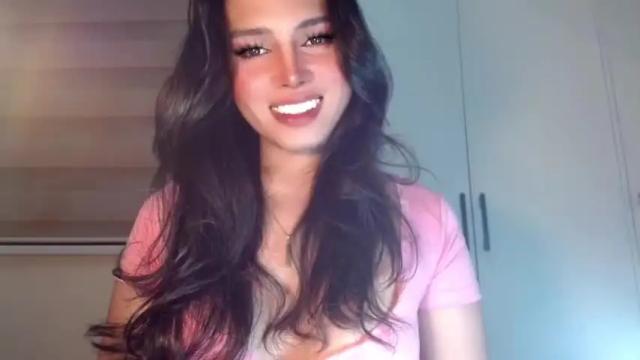 Image 6 of precious_amber69 Stream on Chaturbate on 14 months ago
