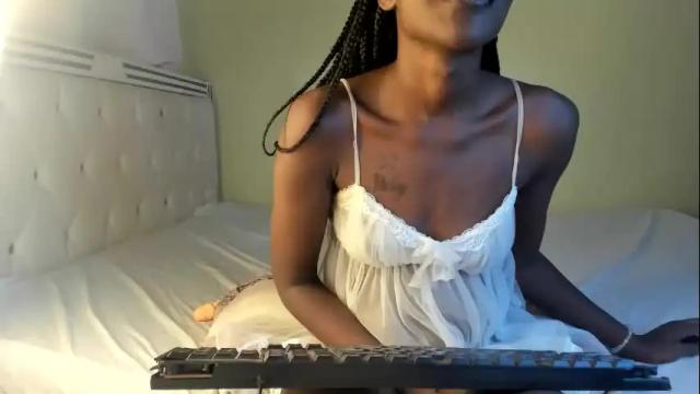 Image 12 of precious_palmah Stream on Chaturbate on 5 months ago