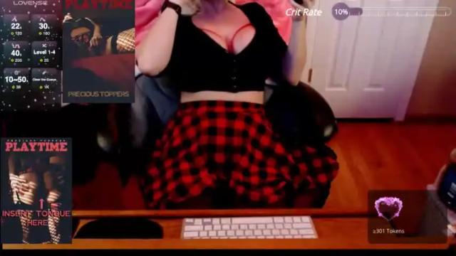 Image 8 of precious_toppers Stream on Chaturbate on 15 months ago