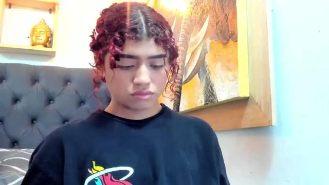 Image 10 of precious_valentine Stream on Chaturbate on 13 months ago