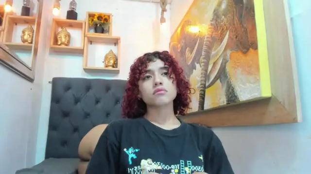 Image 4 of precious_valentine Stream on Chaturbate on 13 months ago