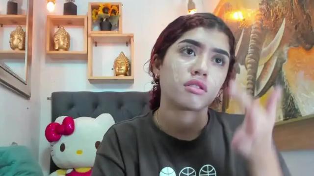 Image 4 of precious_valentine Stream on Chaturbate on 12 months ago