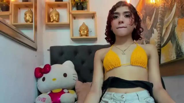 Image 2 of precious_valentine Stream on Chaturbate on 12 months ago