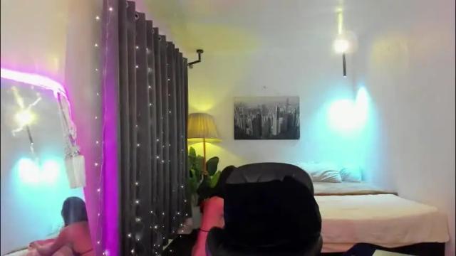 Image 12 of preciousjuliats Stream on Chaturbate on 1 month ago