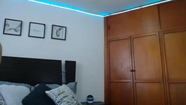 Image 11 of pregnant_love1 Stream on Chaturbate on 14 months ago