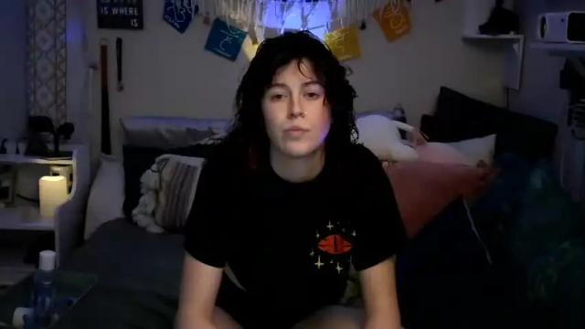 Image 4 of prettibritti Stream on Chaturbate on 23 months ago