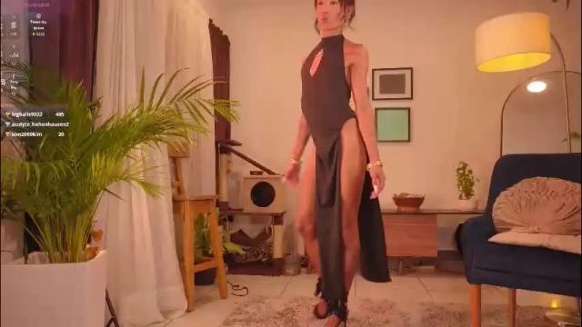 Image 10 of pretties_nay Stream on Chaturbate on 2 months ago