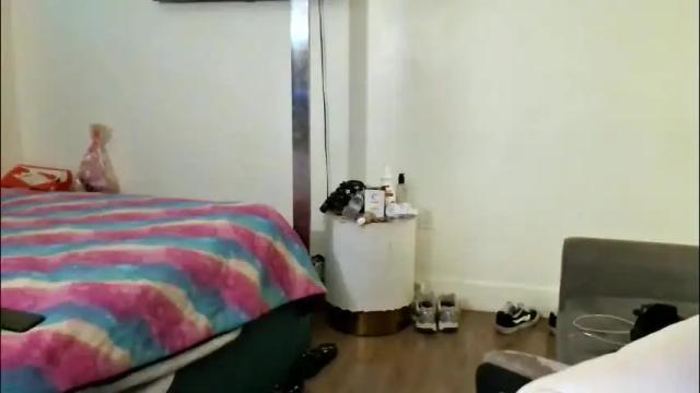 Image 4 of pretty69queen Stream on Chaturbate on 16 days ago