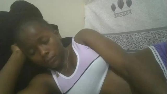 Image 10 of pretty_abella Stream on Chaturbate on 1 month ago