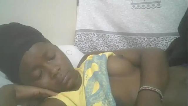Image 10 of pretty_abella Stream on Chaturbate on 1 month ago