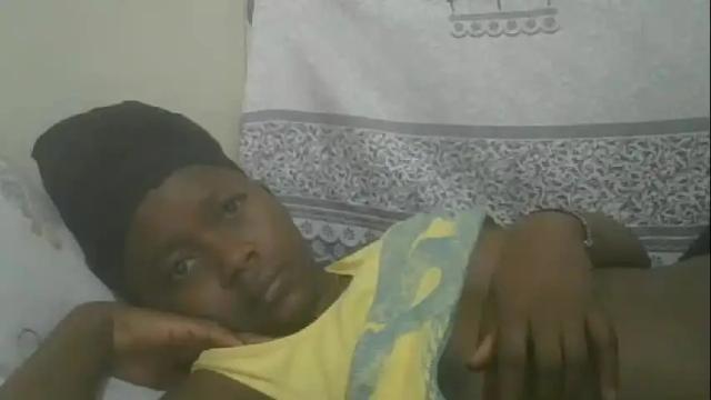 Image 7 of pretty_abella Stream on Chaturbate on 1 month ago