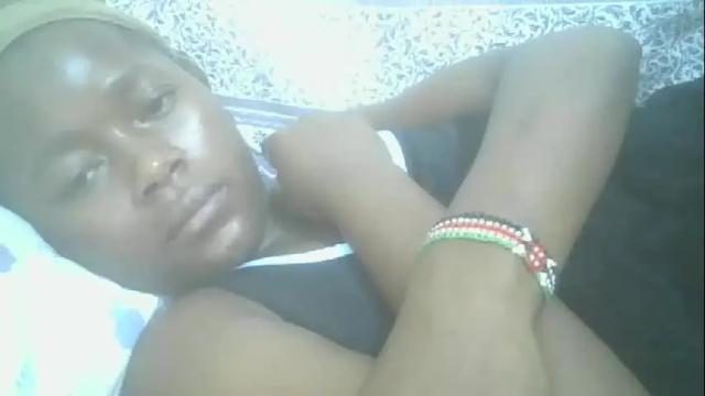 Image 2 of pretty_abella Stream on Chaturbate on 11 days ago