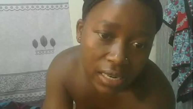Image 2 of pretty_abella Stream on Chaturbate on 9 days ago