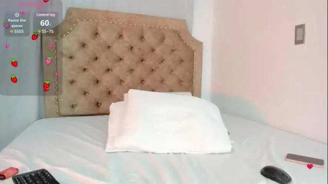 Image 10 of pretty_aeri Stream on Chaturbate on 2 months ago