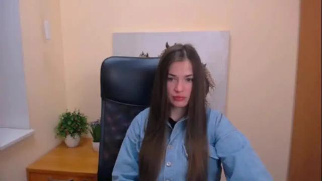 Image 4 of pretty_angell_ Stream on Chaturbate on 8 months ago
