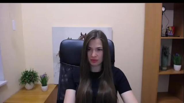 Image 3 of pretty_angell_ Stream on Chaturbate on 8 months ago