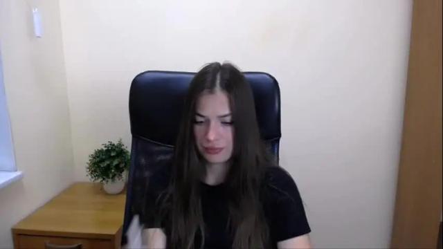 Image 2 of pretty_angell_ Stream on Chaturbate on 6 months ago