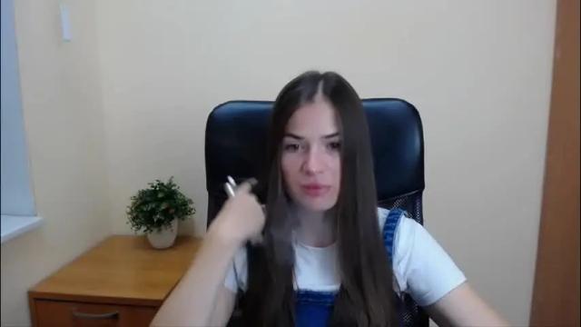 Image 2 of pretty_angell_ Stream on Chaturbate on 5 months ago