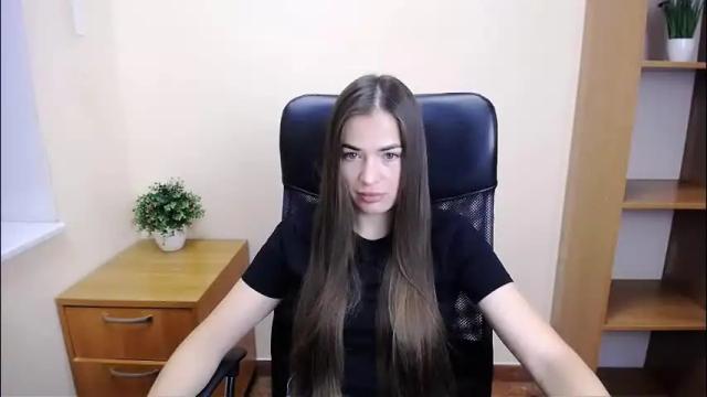Image 7 of pretty_angell_ Stream on Chaturbate on 5 months ago