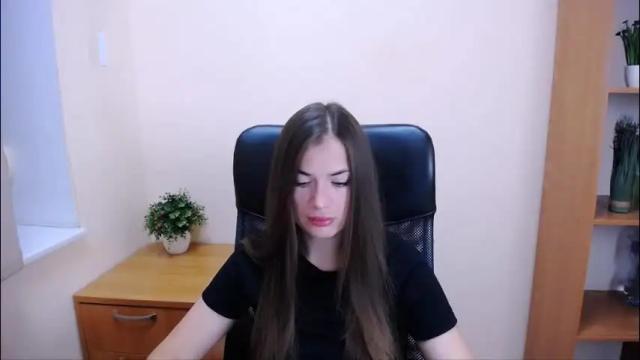 Image 2 of pretty_angell_ Stream on Chaturbate on 4 months ago