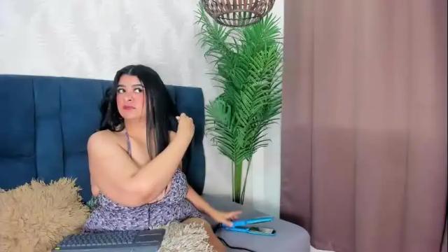 Image 3 of pretty_bigboobs_ Stream on Chaturbate on 10 days ago