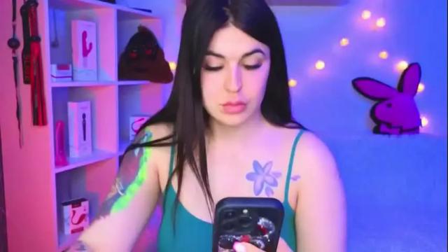 Image 6 of pretty_blond_ Stream on Chaturbate on 2 months ago