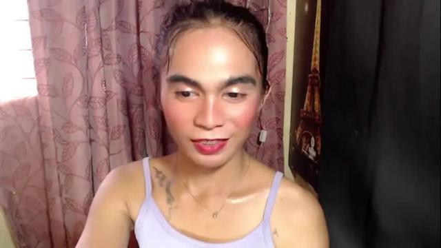 Image 3 of pretty_breenaxxx Stream on Chaturbate on 3 months ago