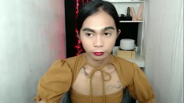 Image 4 of pretty_breenaxxx Stream on Chaturbate on 2 months ago