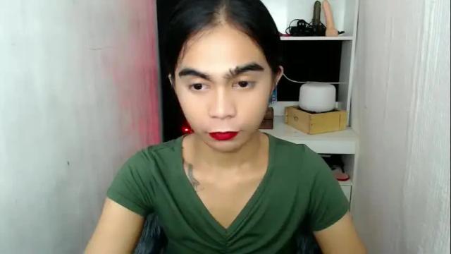 Image 3 of pretty_breenaxxx Stream on Chaturbate on 2 months ago