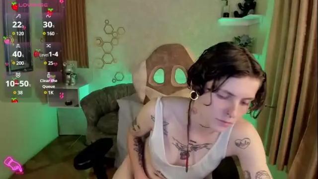 Image 2 of pretty_cristal22 Stream on Chaturbate on 1 month ago