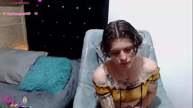 Image 8 of pretty_cristal22 Stream on Chaturbate on 1 month ago