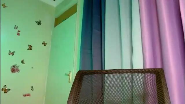 Image 7 of pretty_elsa Stream on Chaturbate on 5 months ago