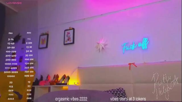 Image 4 of pretty_helga Stream on Chaturbate on 19 days ago